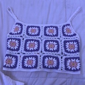 knitted/crocheted top